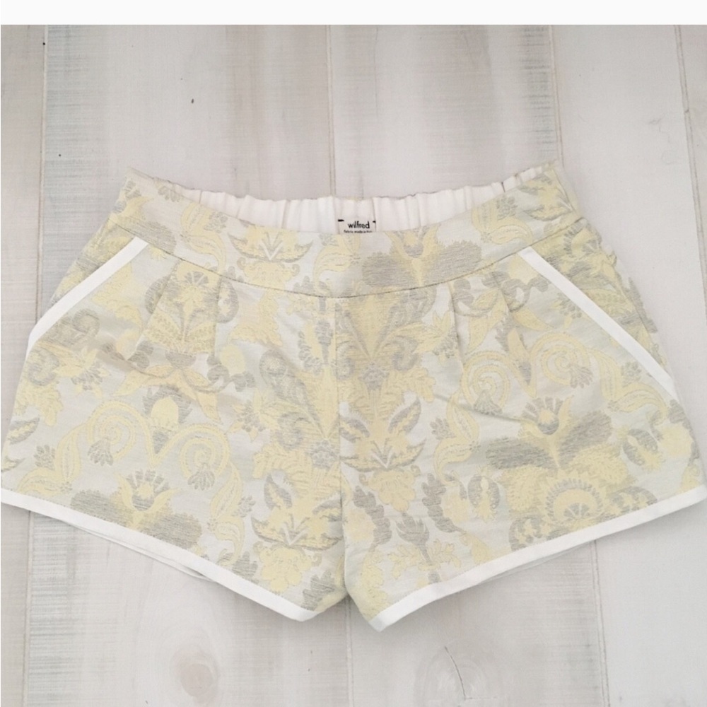 Wilfred High Waist Floral Shorts - Cream and Yellow silk trim size 4 - Picture 2 of 10